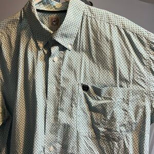 Cinch long sleeve button down